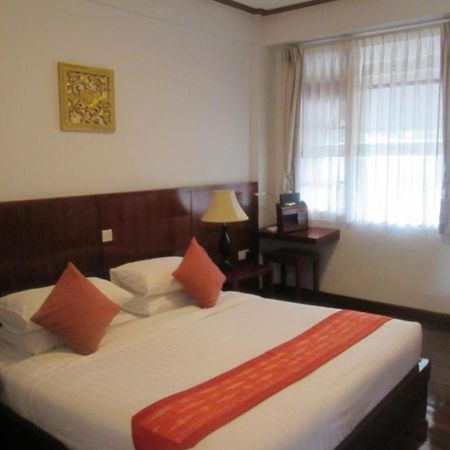 Hotel Maineli Nyaung Shwe Extérieur photo