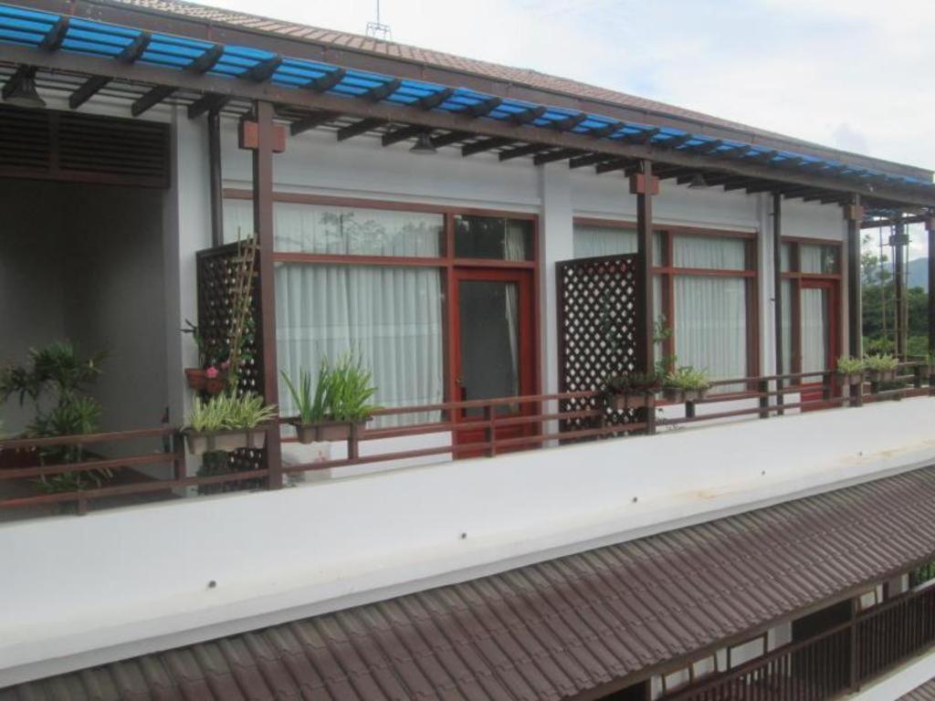 Hotel Maineli Nyaung Shwe Extérieur photo