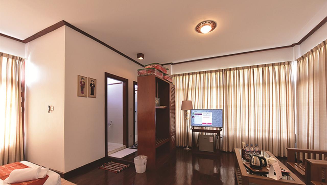Hotel Maineli Nyaung Shwe Extérieur photo
