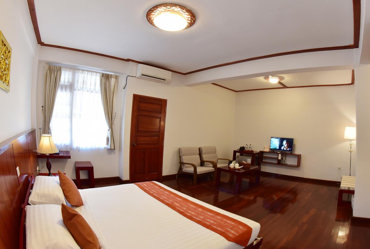 Hotel Maineli Nyaung Shwe Extérieur photo